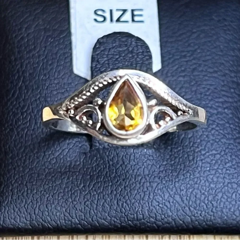Gorgeous Sterling Silver Citrine Ring Size 7